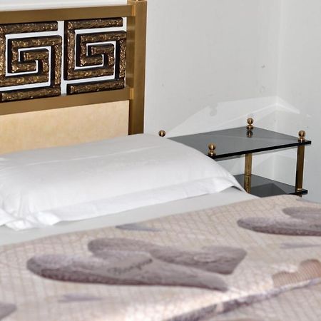 Hotel Casa Nuccia 2 Mediolan Zewnętrze zdjęcie