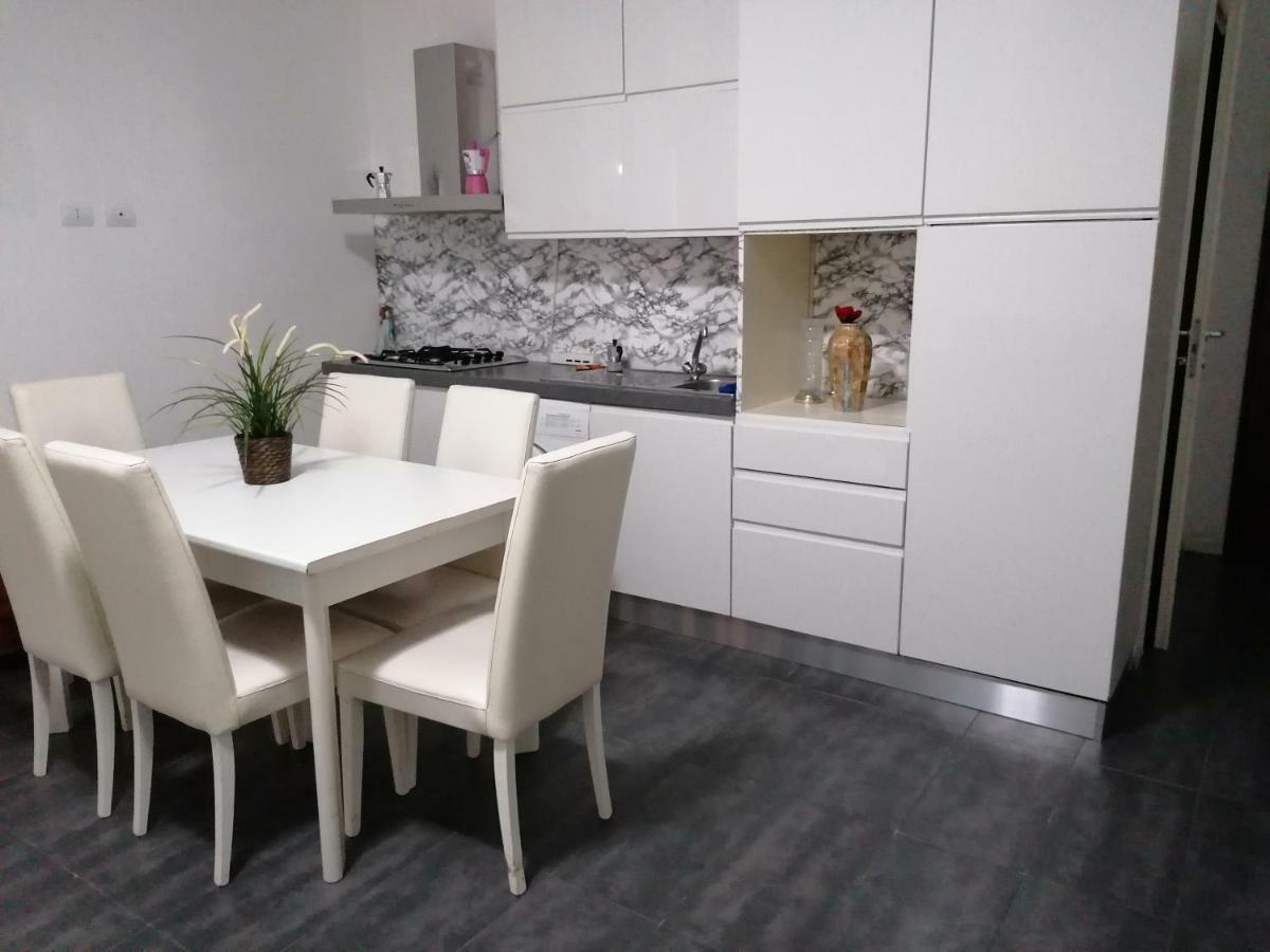 Hotel Casa Nuccia 2 Mediolan Zewnętrze zdjęcie